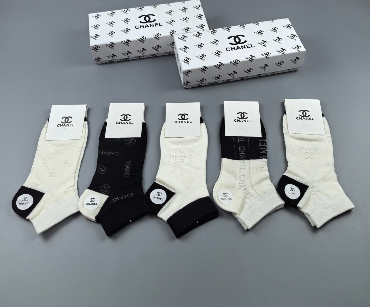 CHANEL Neutral Emblem Low-Cut Socks, gallery image 6
