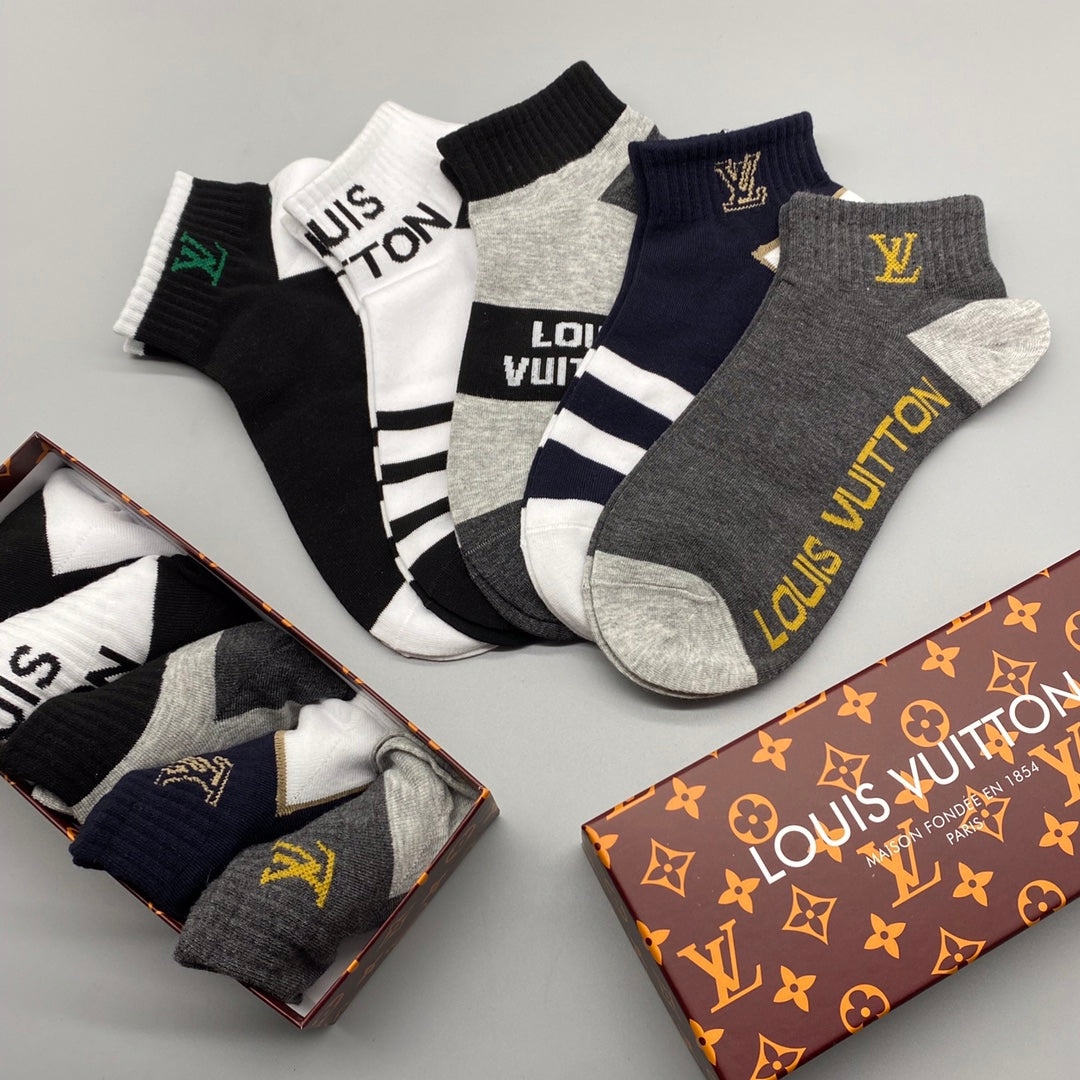 Louis Vuitton Black White Large Letter Graphic Ankle Socks, image 9