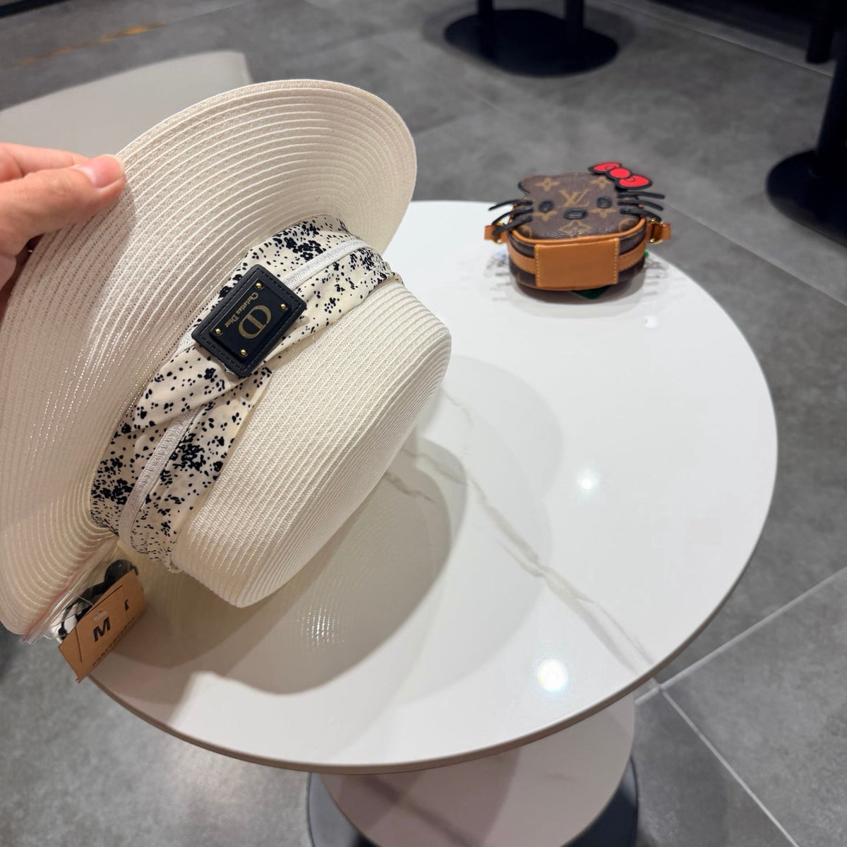 Dior Bucket Hat - image 9