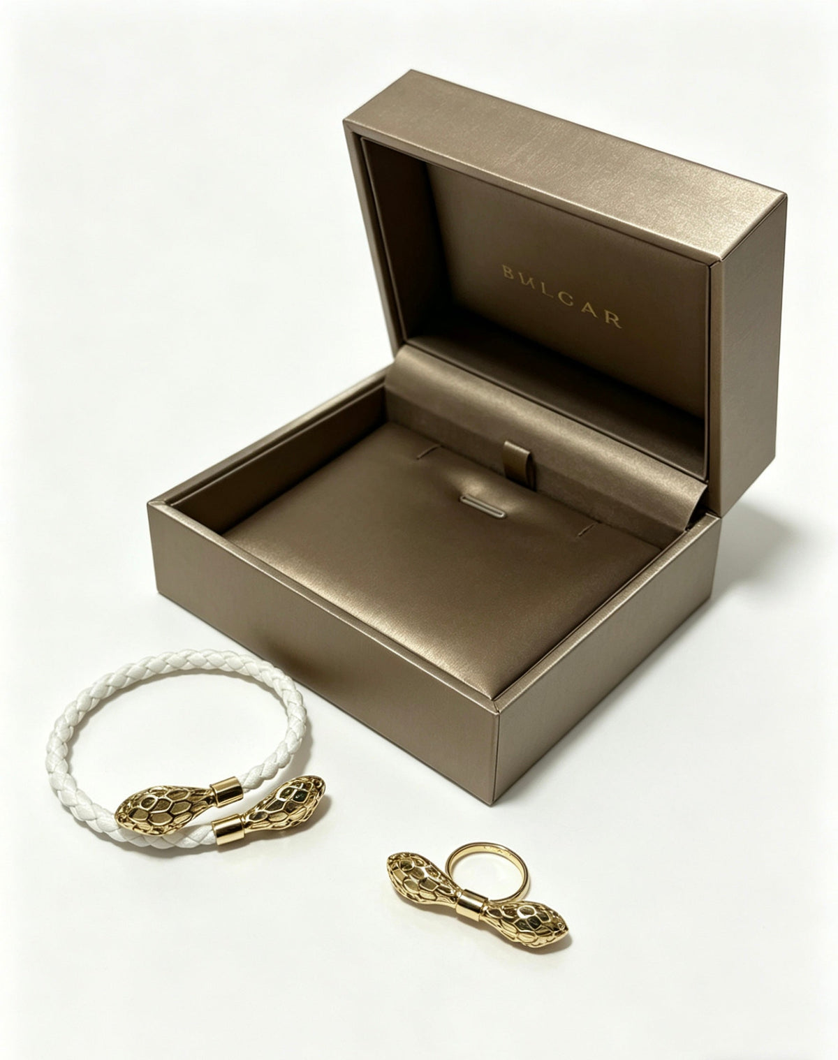 Martin Graham bracelet in polished metal-tone – main product view