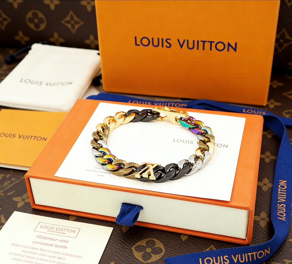 Martin Graham bracelet in polished metal-tone – main product view