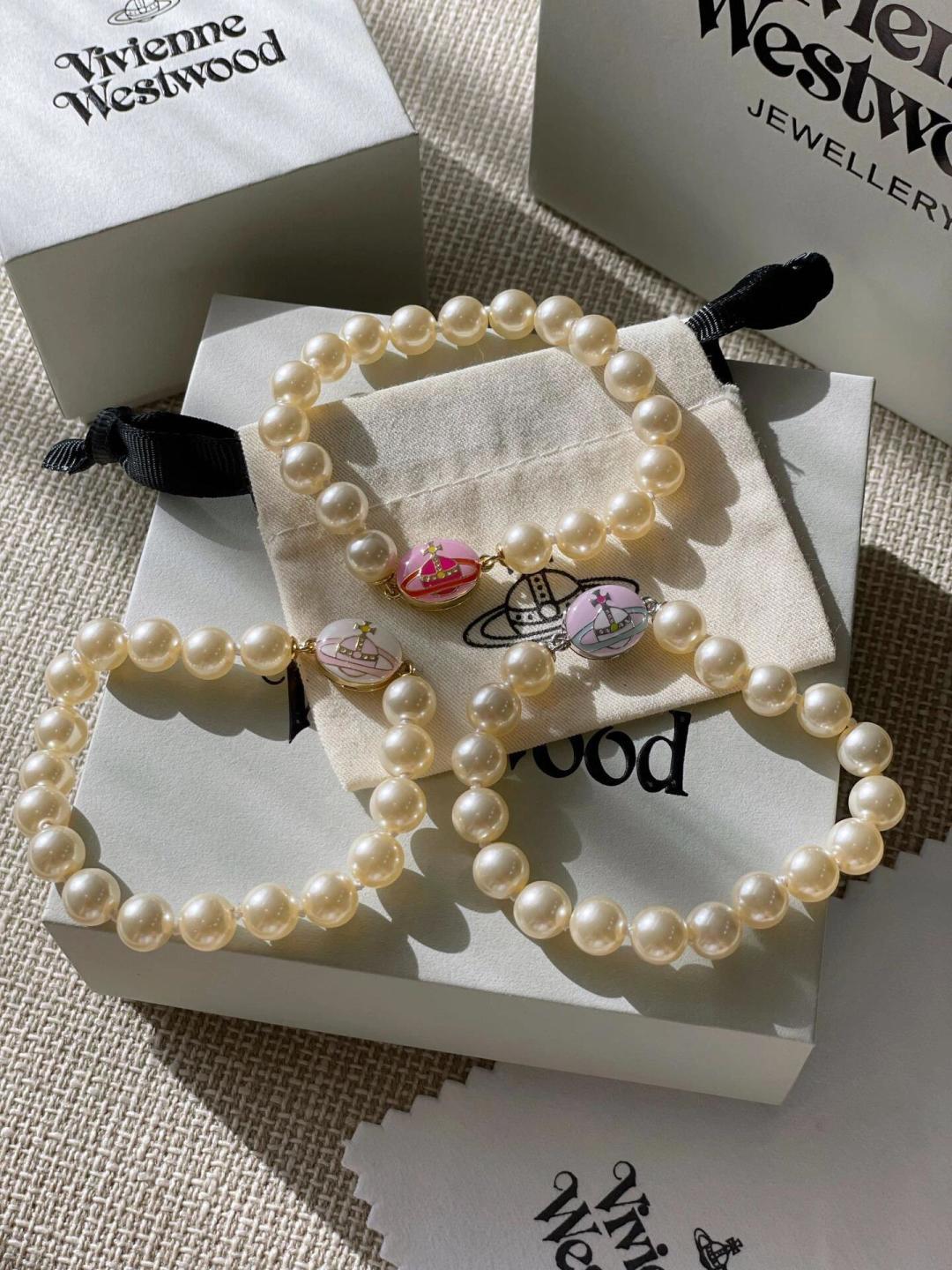 Martin Graham bracelet in polished metal-tone – main product view