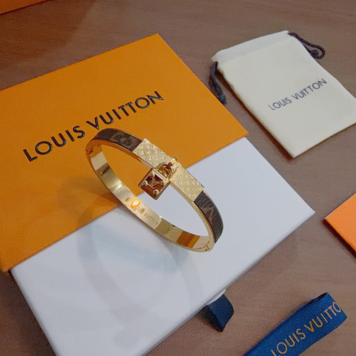Martin Graham bangle in polished metal-tone – main product view