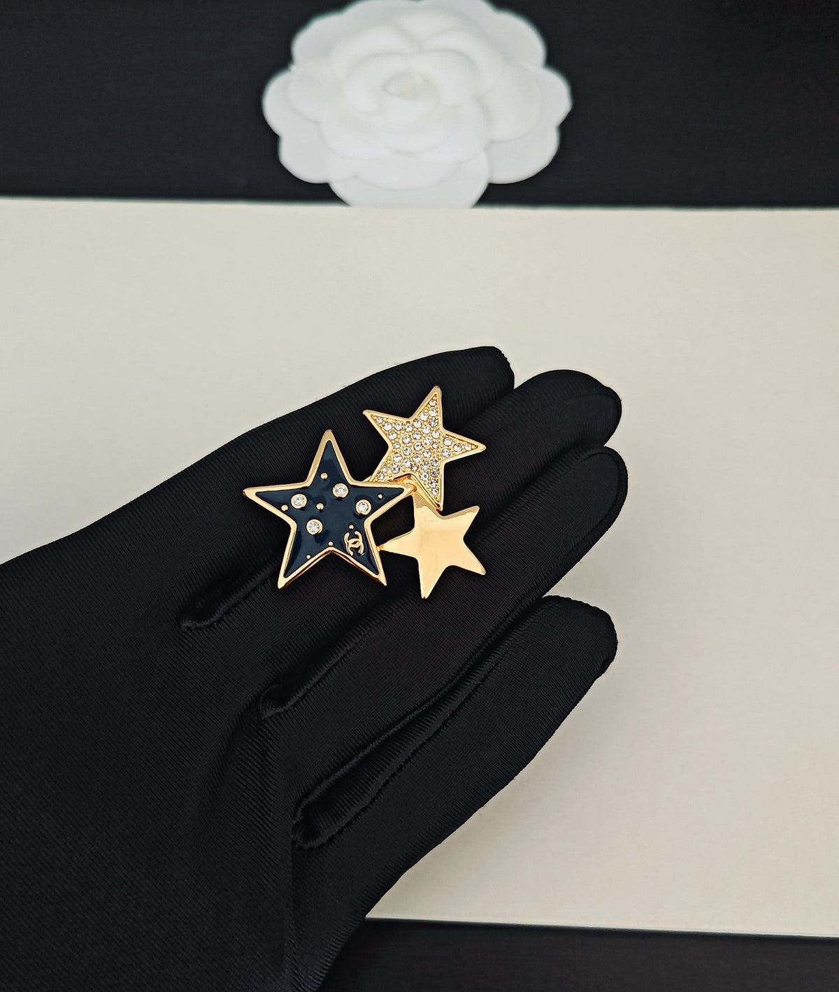 Martin Graham brooch in polished metal-tone – main product view