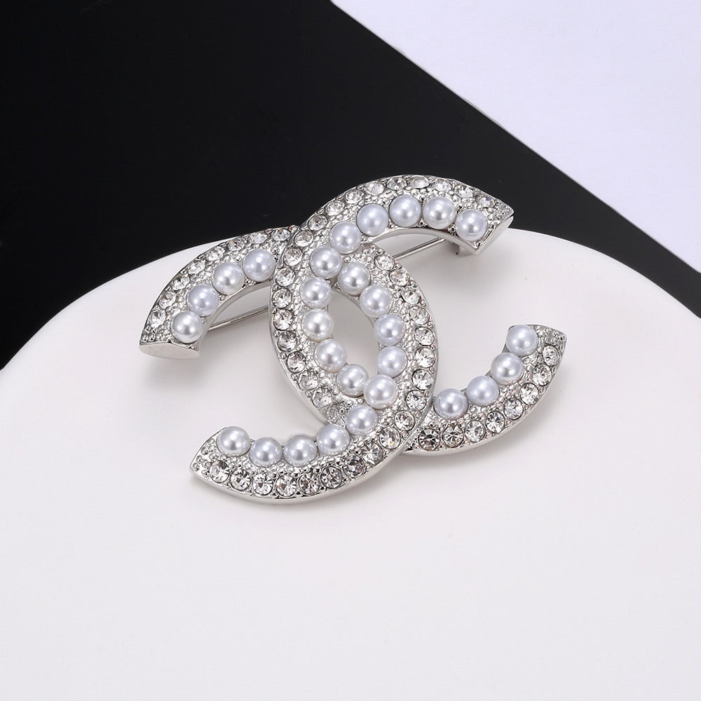 Martin Graham brooch in polished metal-tone – main product view