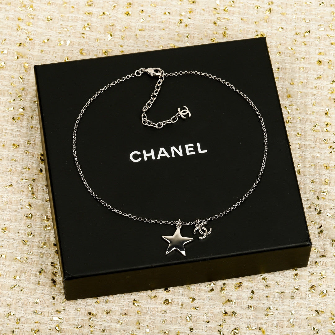 Martin Graham pendant necklace in polished metal-tone – main product view