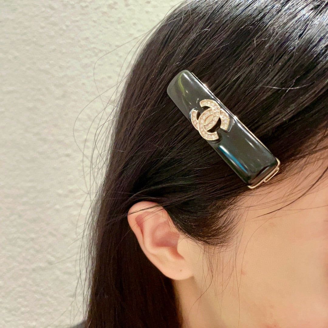Martin Graham hair accessory in polished metal-tone – main product view