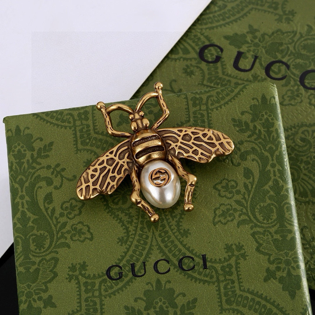 Martin Graham brooch in polished metal-tone – main product view