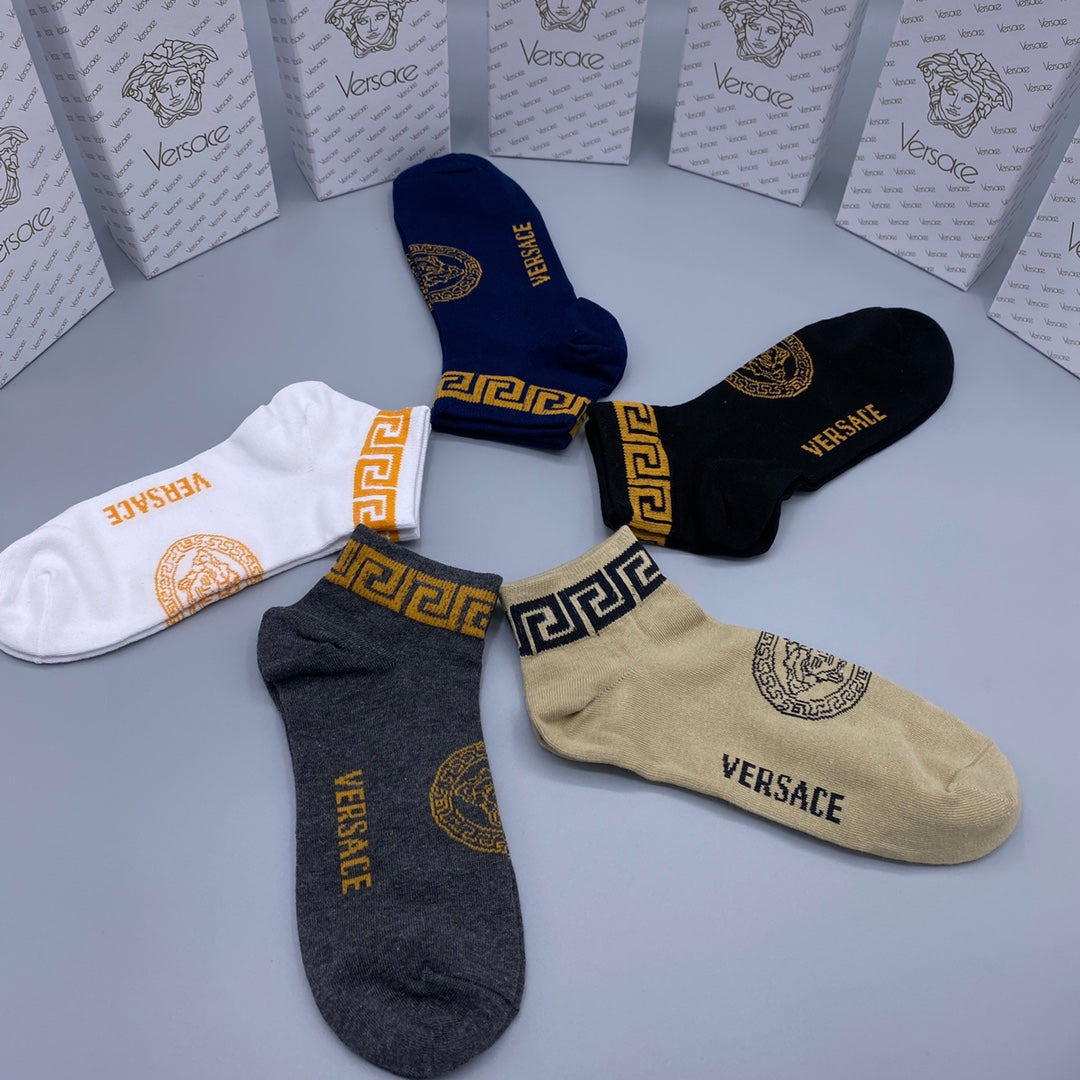 Versace Greek-Key And Medallion Details No-Show Socks