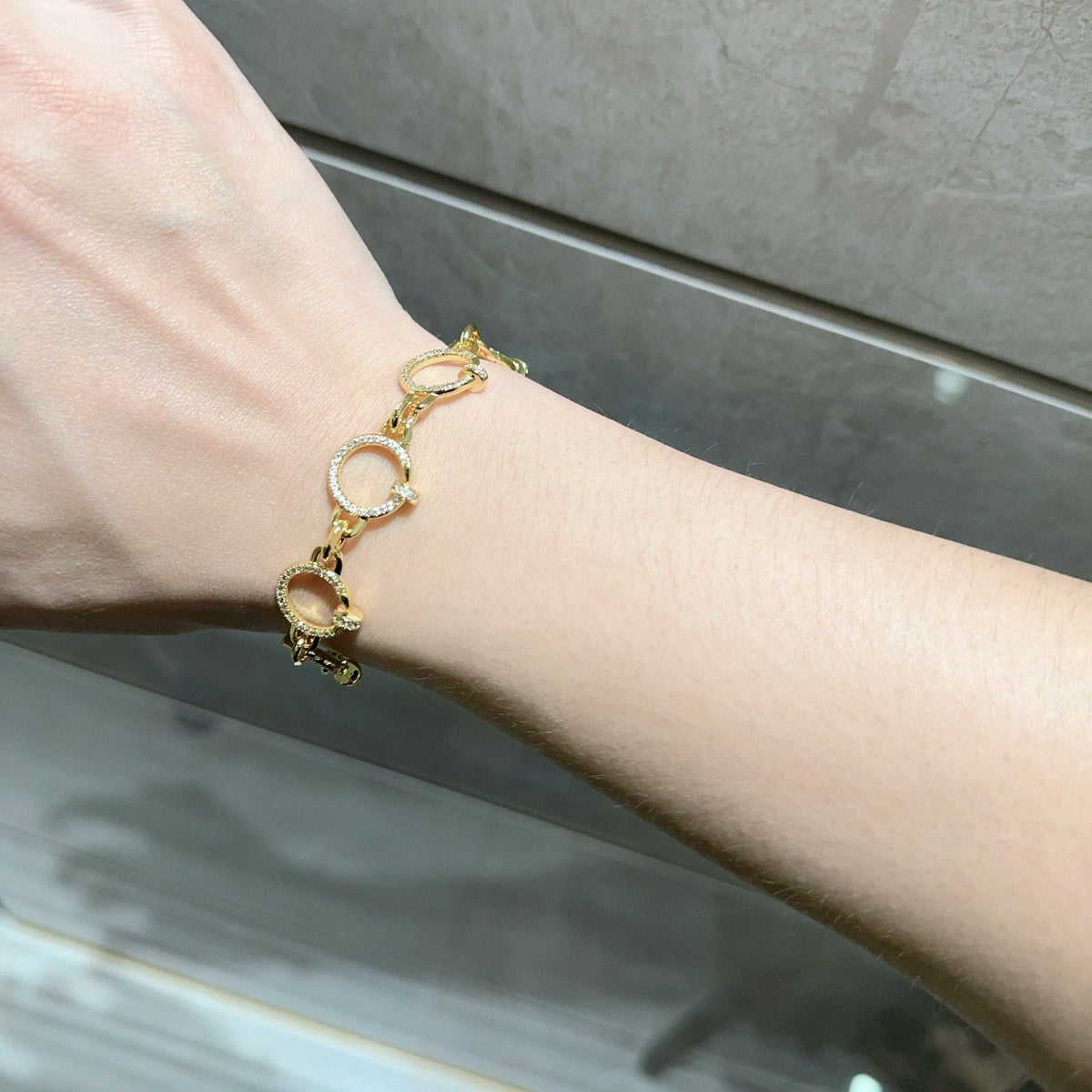 Martin Graham bracelet in polished metal-tone – detail view
