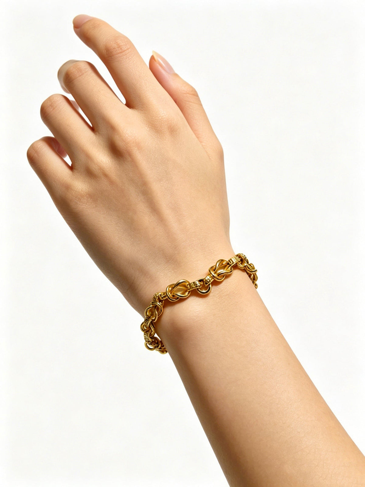 Martin Graham bracelet in polished metal-tone – detail view