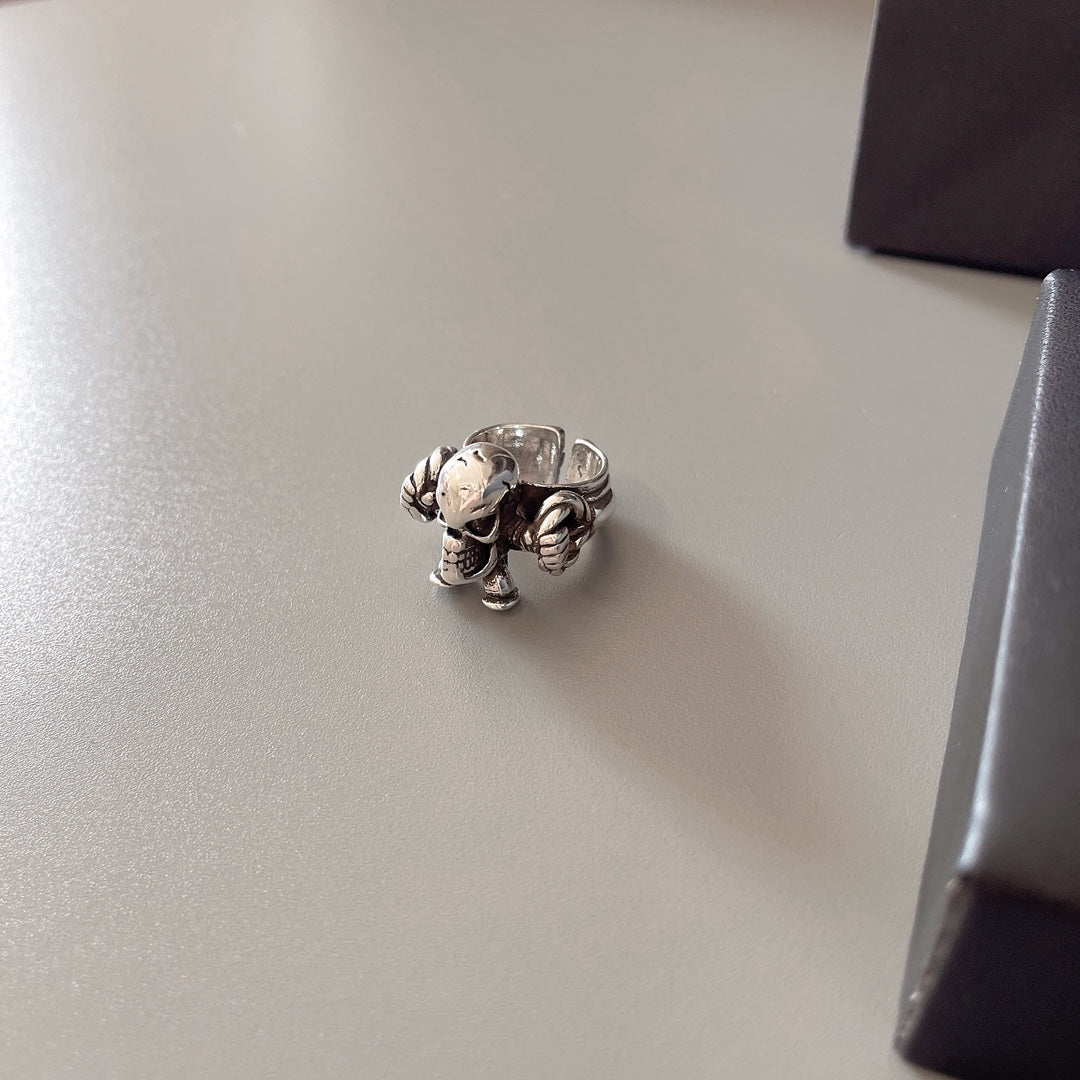 Martin Graham ring in polished metal-tone – detail view