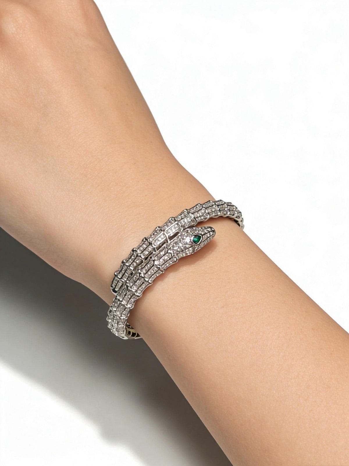 Martin Graham bracelet in polished metal-tone – detail view