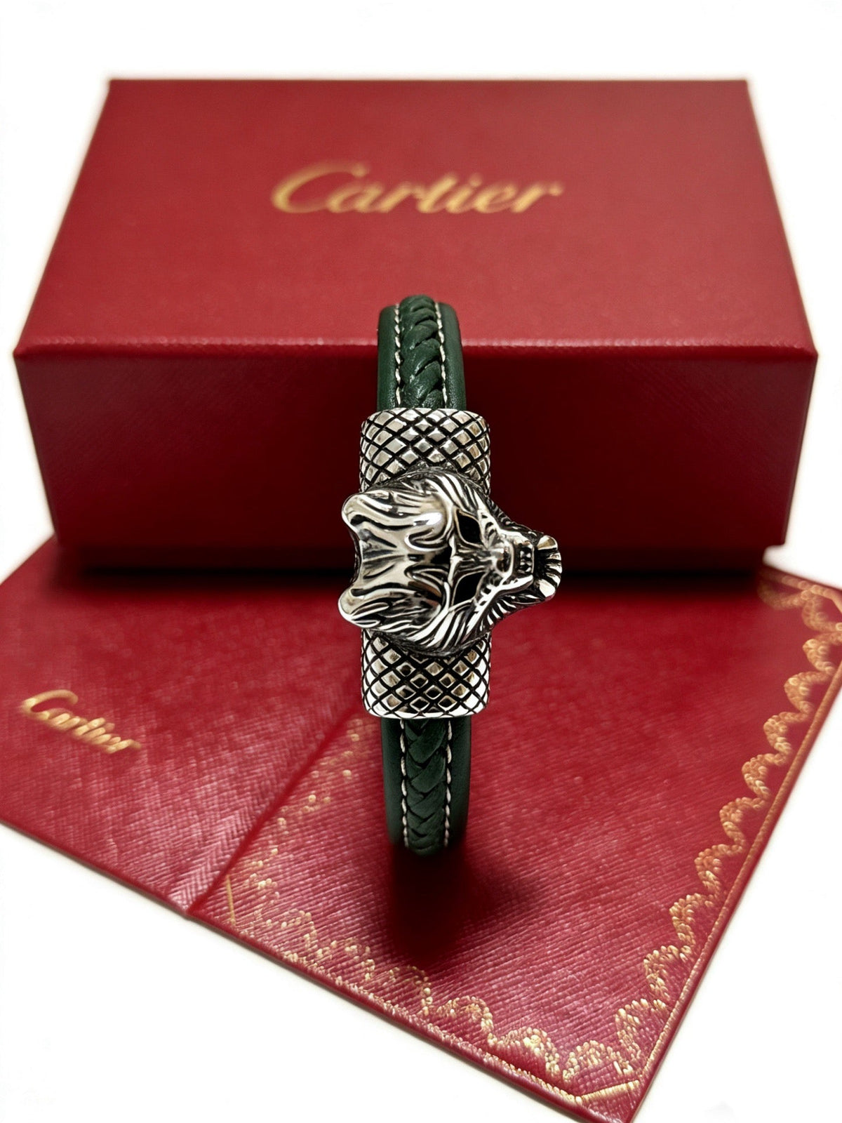 Martin Graham bracelet in polished metal-tone – detail view