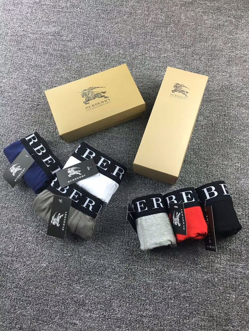 Burberry Folded Multicolour Bold Cuff Text Crew Socks, image 1