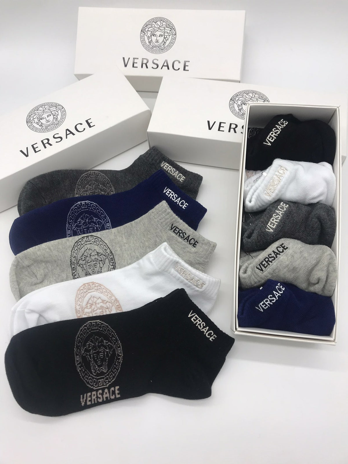 Versace Neutral Large Round Face No-Show Socks, image 5
