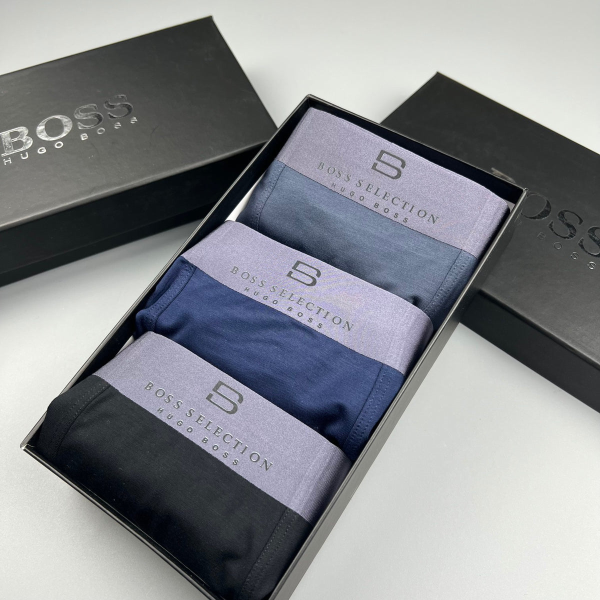 BOSS Plain Dark Boxer Briefs with Tonal Band, gallery image 18