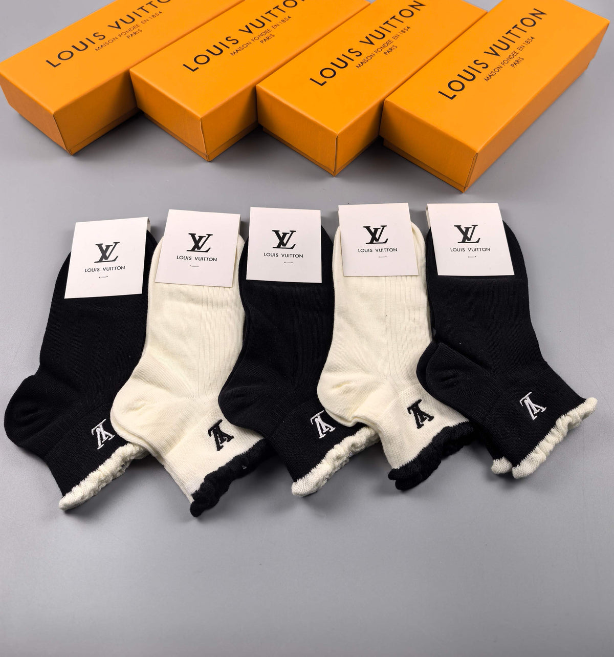 Louis Vuitton Black Cream Narrow Letter Edges Ankle Socks, image 2