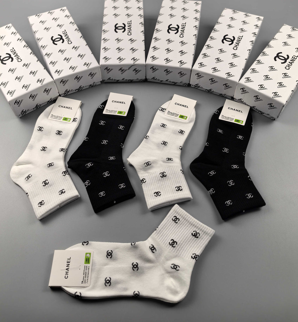 CHANEL Scattered Motif Short Socks, gallery image 4