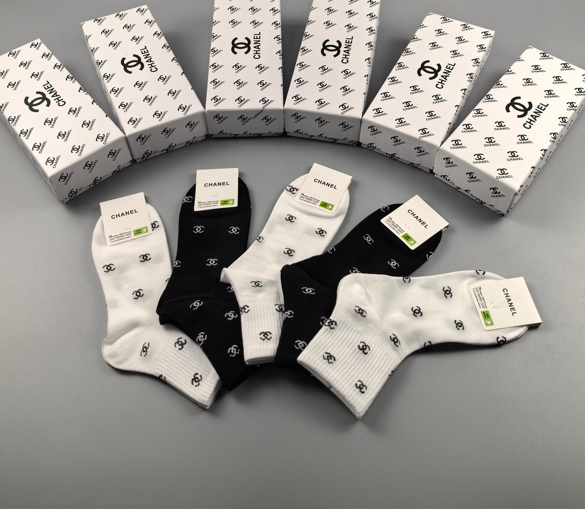 CHANEL Scattered Motif Short Socks, gallery image 7