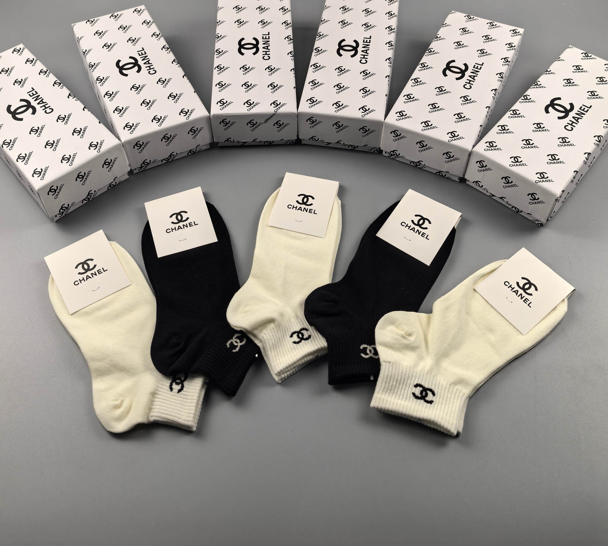 CHANEL Compact Letter Motif Short Socks, gallery image 4