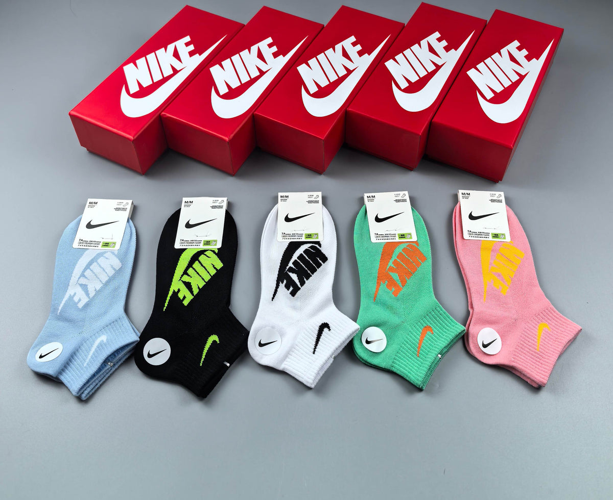 Nike Multicolour Graphic Ankle Socks, gallery image 9