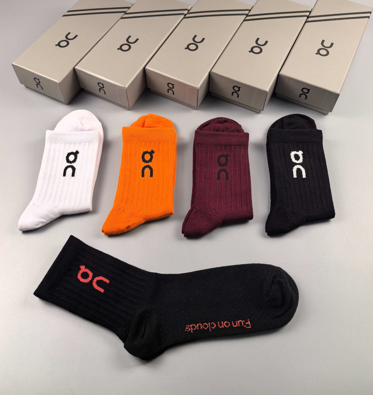 On Colour Mix Logo Low-Cut Socks, Box of 5 Pairs, gallery image 3