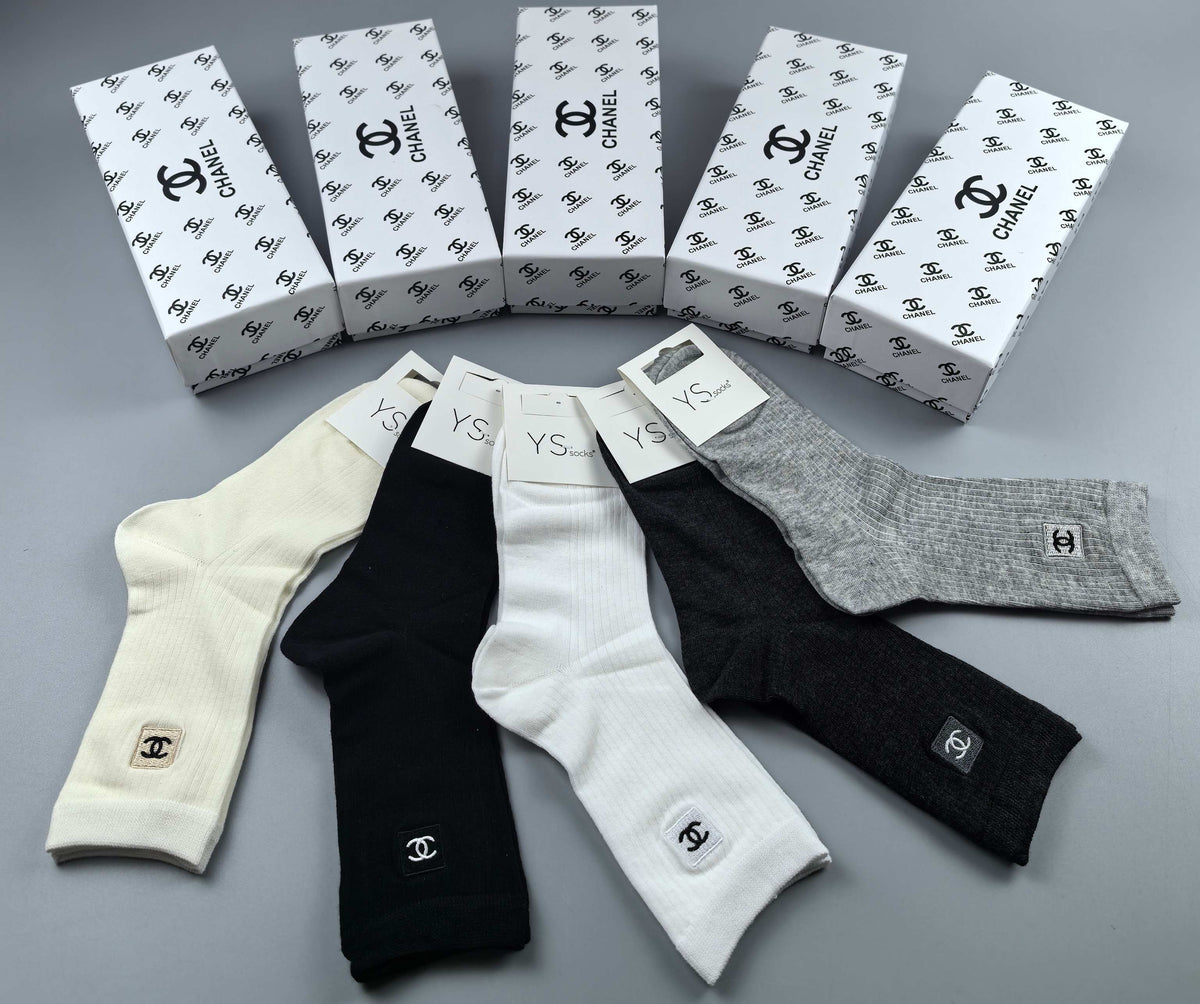 CHANEL Compact Logo Neutral Ankle Socks, gallery image 8