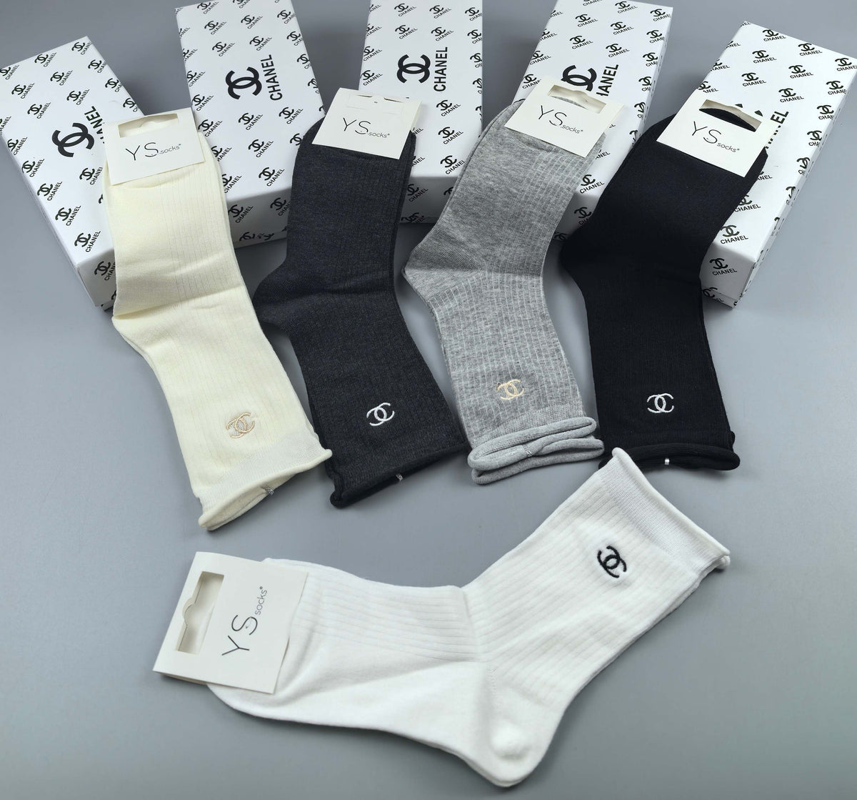 CHANEL Small Logo Neutral Short Socks, gallery image 5