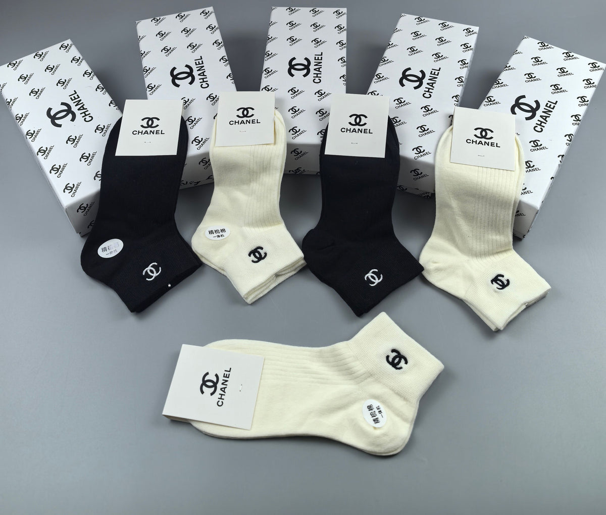 CHANEL Outline Emblem Short Socks, gallery image 4