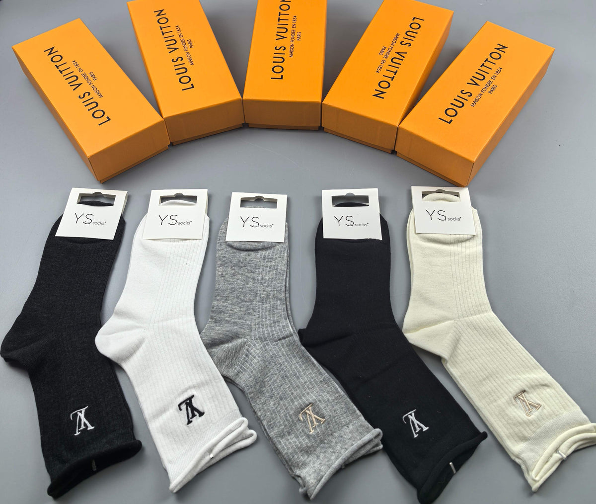 Louis Vuitton Neutral Fine Ribbed Ankle Mix Ankle Socks, image 9