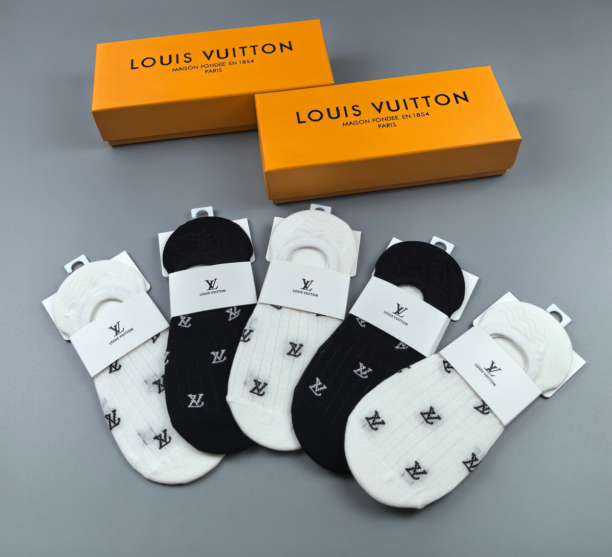 Louis Vuitton Black White Small Repeating Flowers No-Show Socks, image 9