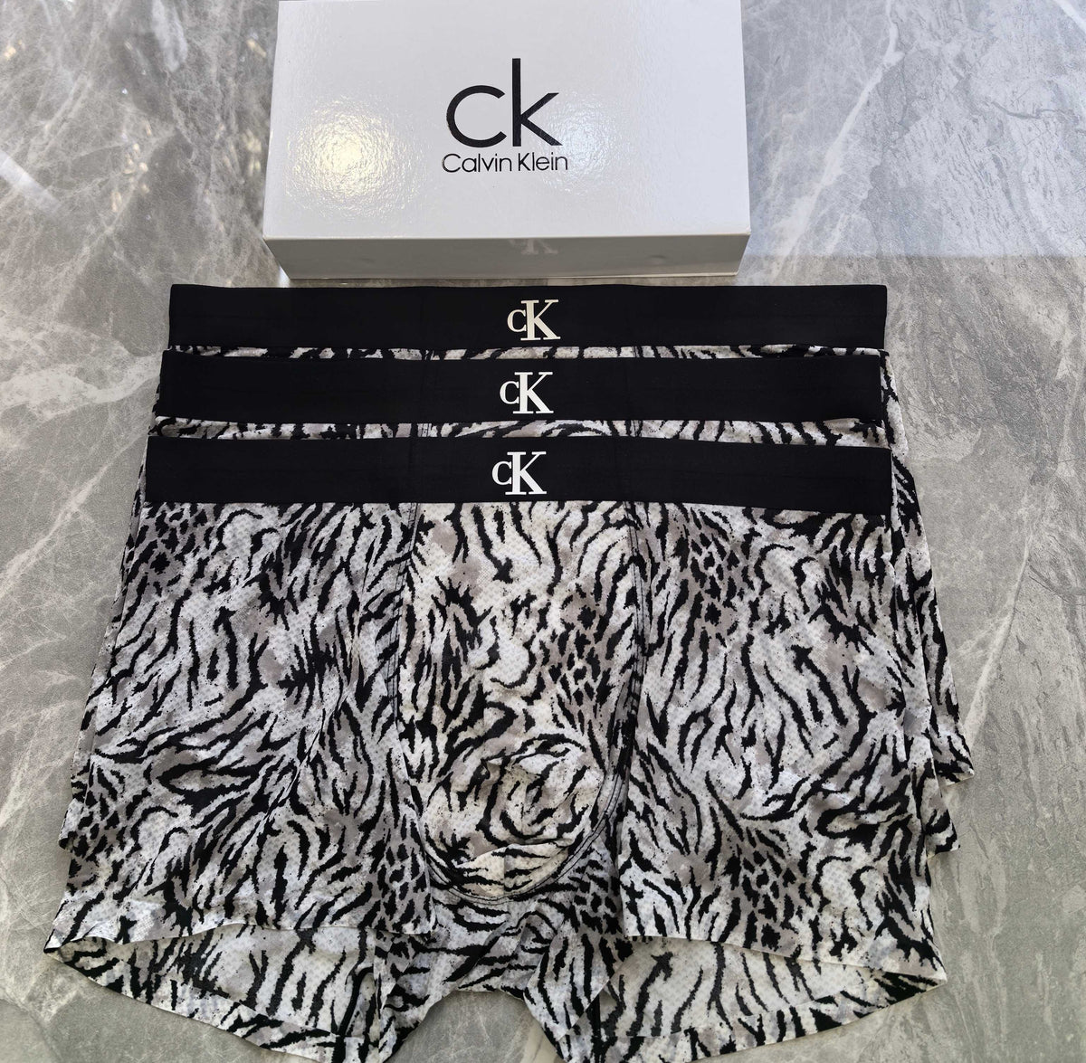 Calvin Klein Black White Abstract Marks Boxer Briefs, image 2