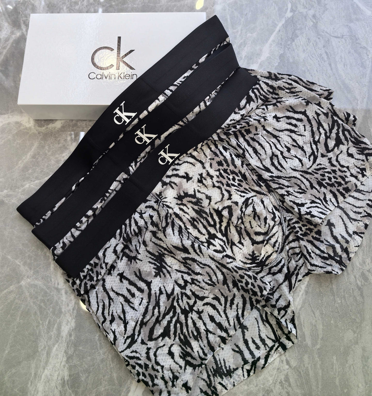 Calvin Klein Black White Abstract Marks Boxer Briefs, image 3