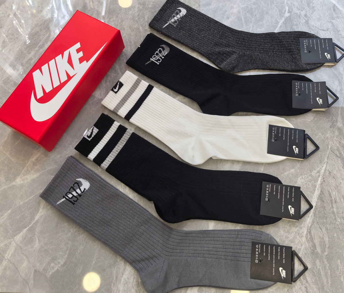 Nike Tonal Ribbed Swoosh Crew Socks, gallery image 4