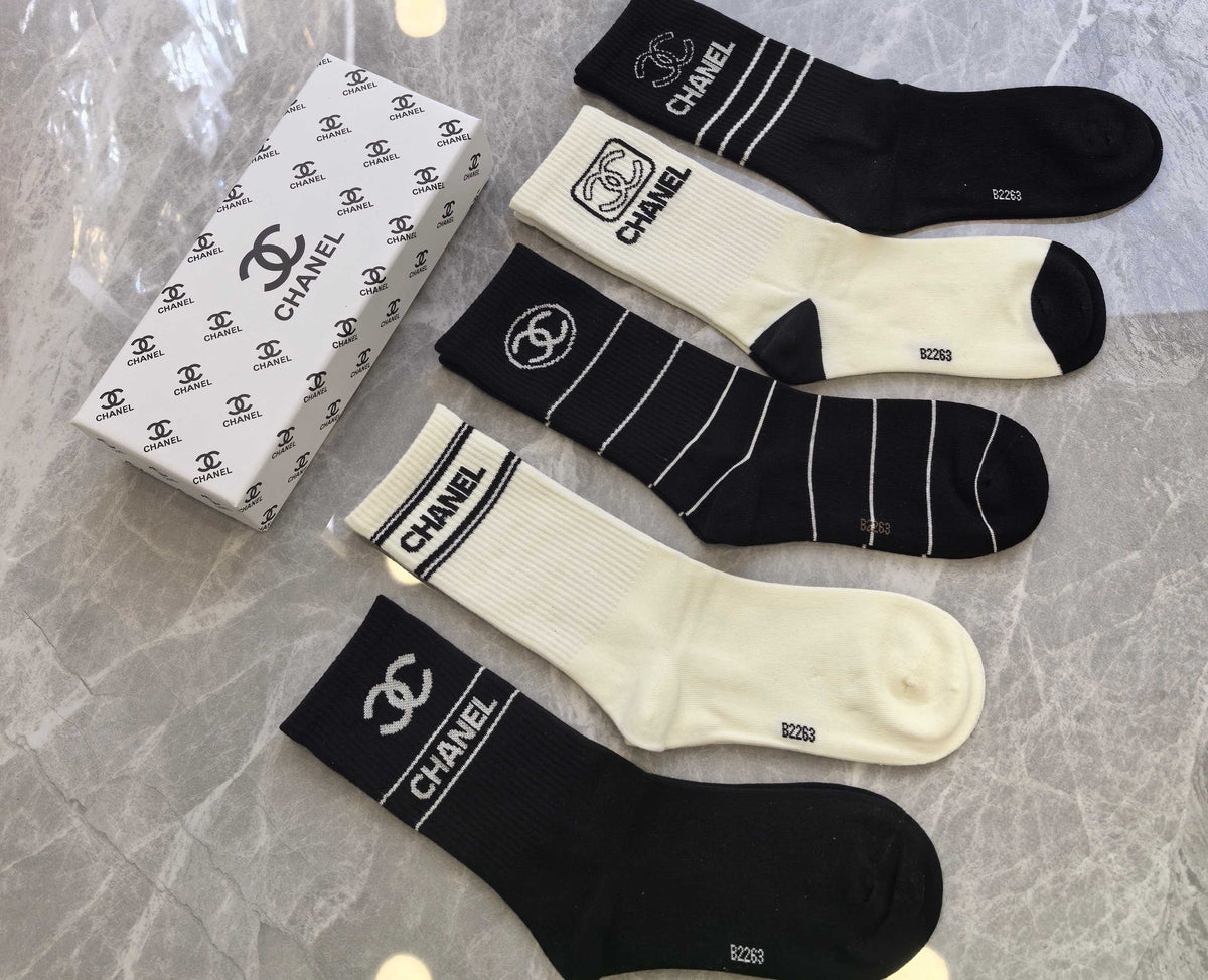 CHANEL Contrast Wordmark Crew Socks, gallery image 5