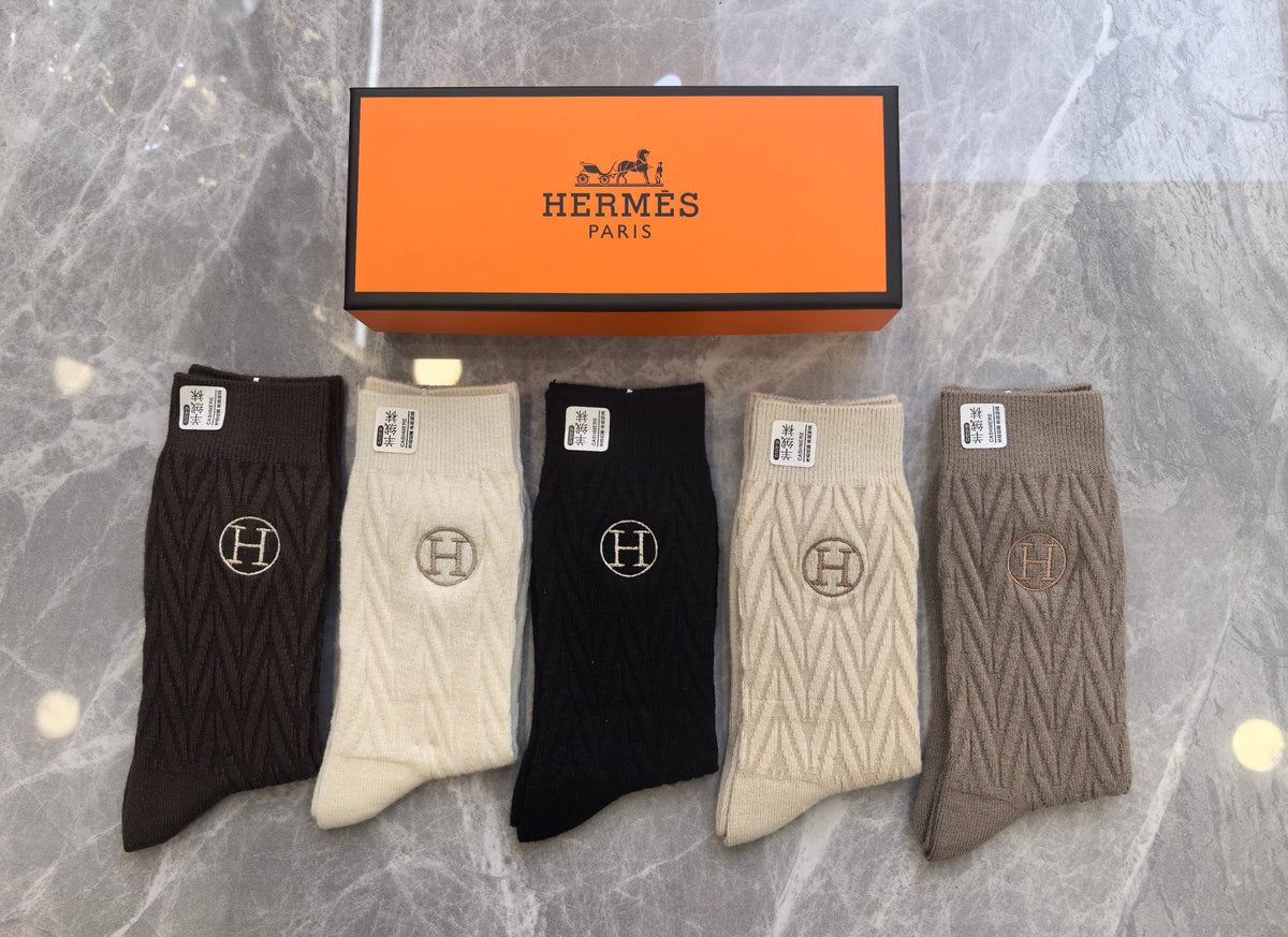 Hermès Neutral Small Circular H Crew Socks, image 1