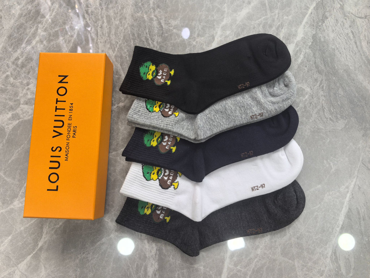 Louis Vuitton Grey Black White Small Character Crew Socks, image 5