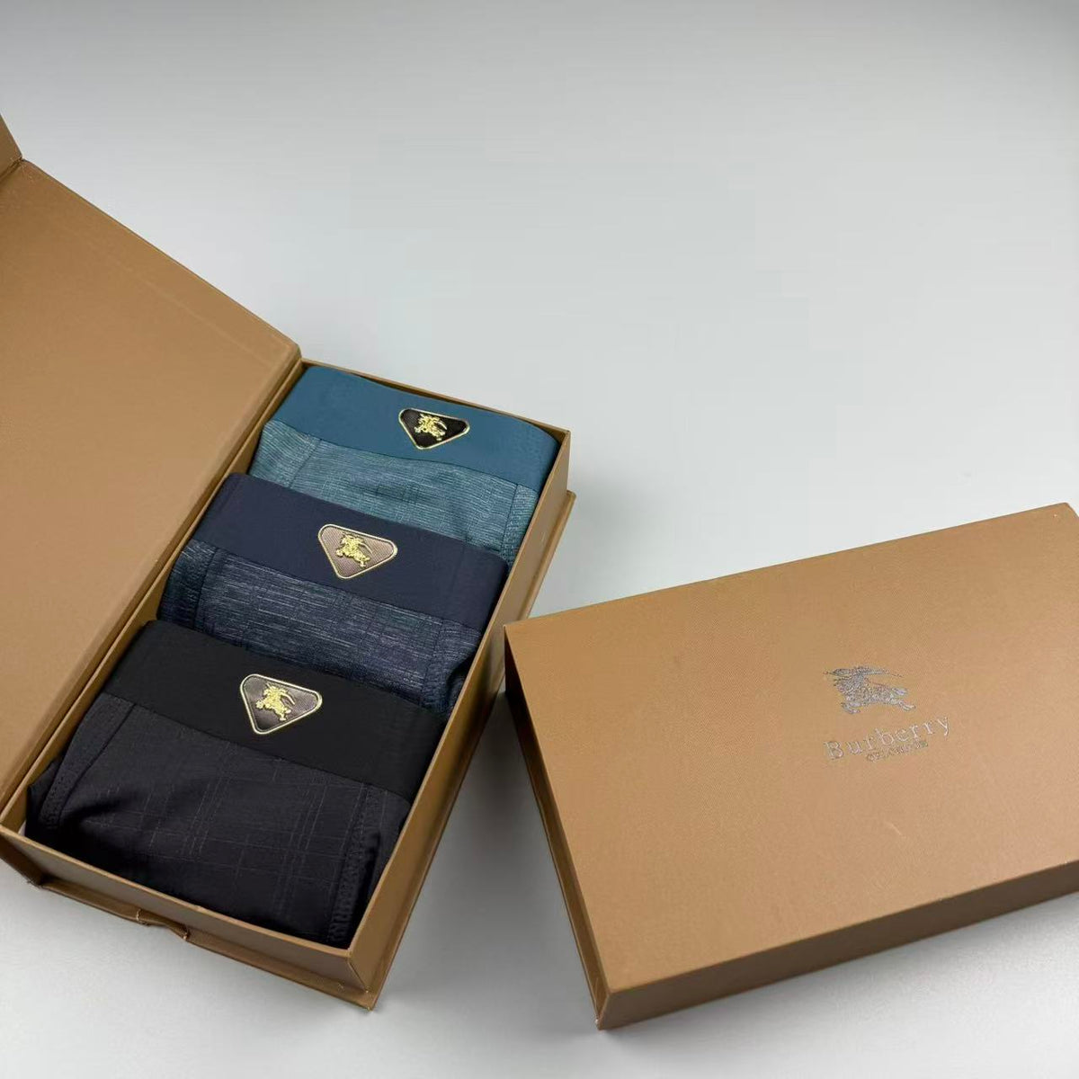 Burberry Black Small Gold Waist Emblem Boxer Briefs, image 6
