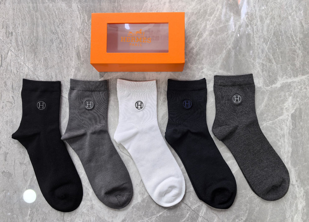 Hermès Black White Grey Plain Cuff Mix Crew Socks, image 1