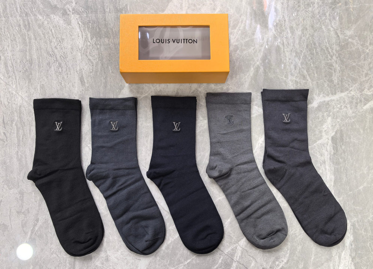 Louis Vuitton Grey Navy Plain Fine Rib Crew Socks, image 1