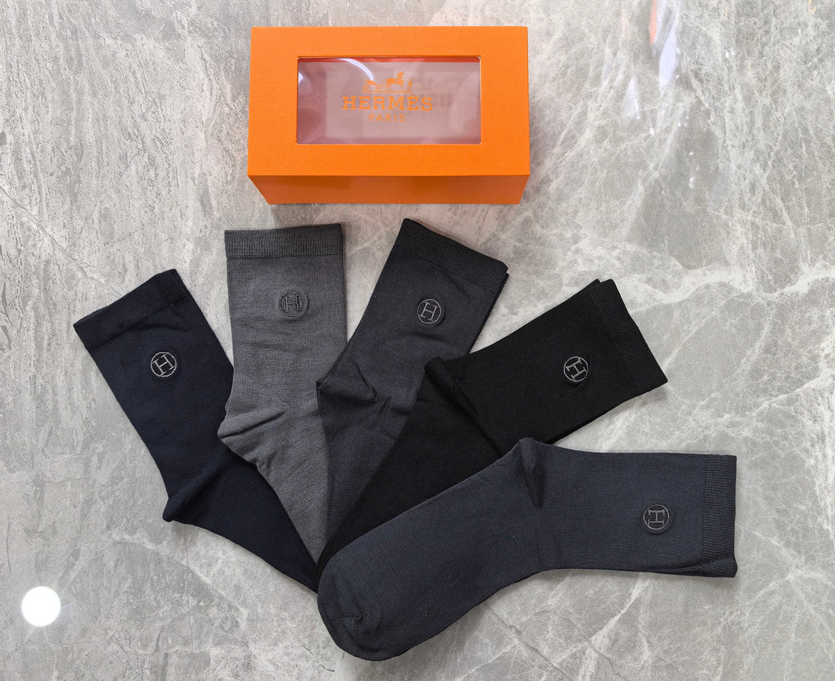 Hermès Grey Navy Black Fine Rib Crew Socks, image 3