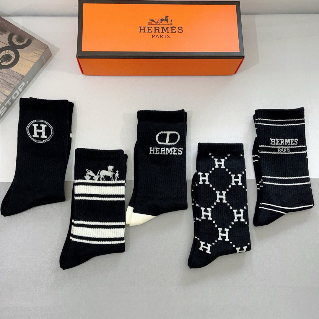 Mixed Brands Black White Mixed Emblem Stripes Crew Socks, image 7