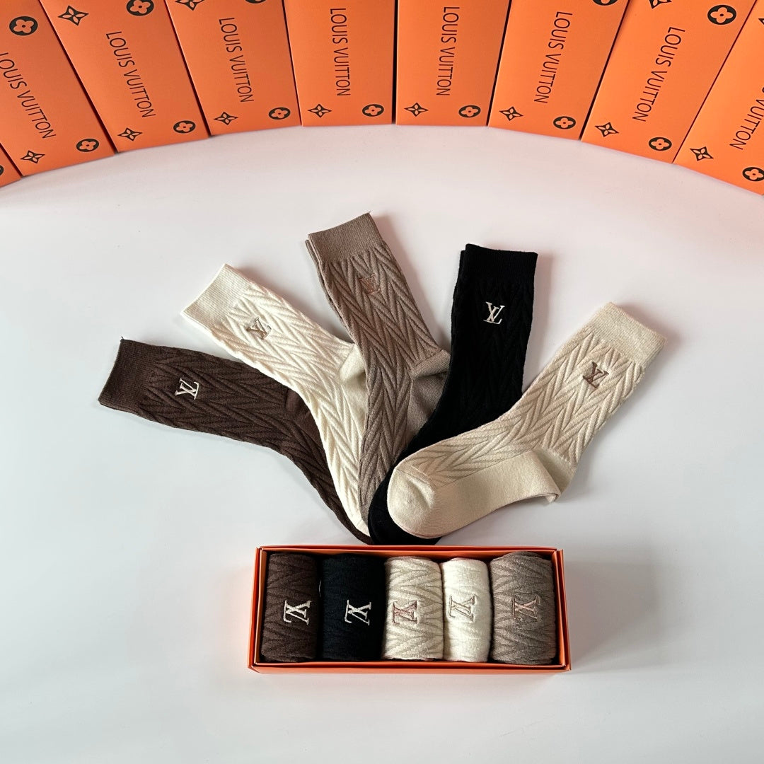Louis Vuitton Earthy Cream Fine Ribbed Cuffs Crew Socks, image 7