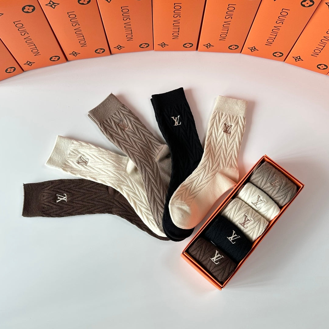 Louis Vuitton Earthy Cream Fine Ribbed Cuffs Crew Socks, image 8