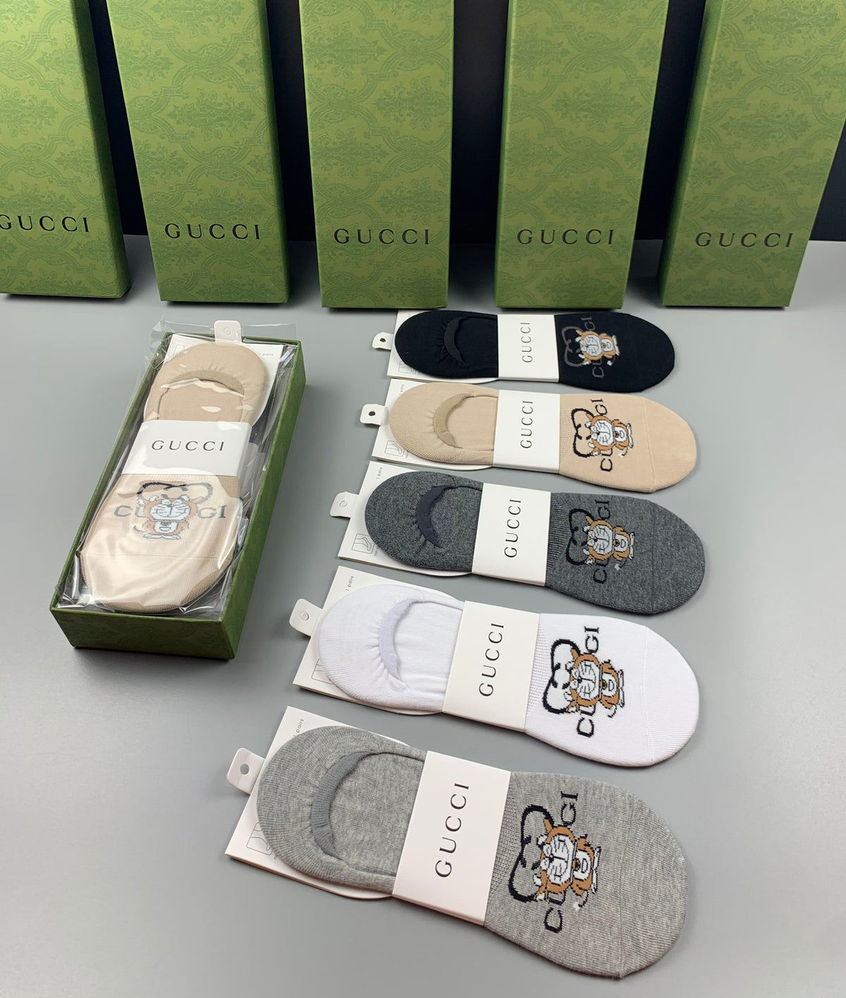 Gucci Grey Cream Packaged Monogram No-Show Socks, image 9