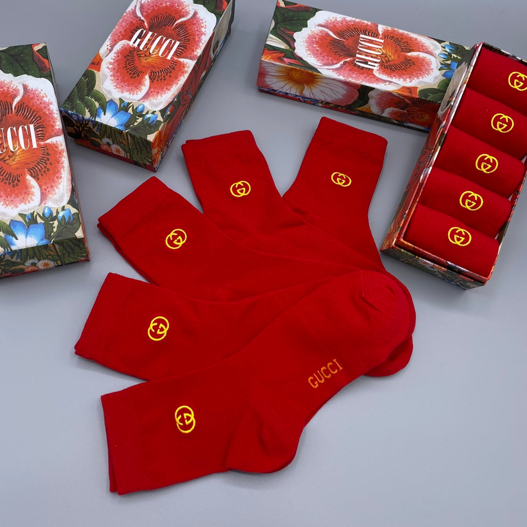 Gucci Red Gold Small Emblem Crew Crew Socks, image 4