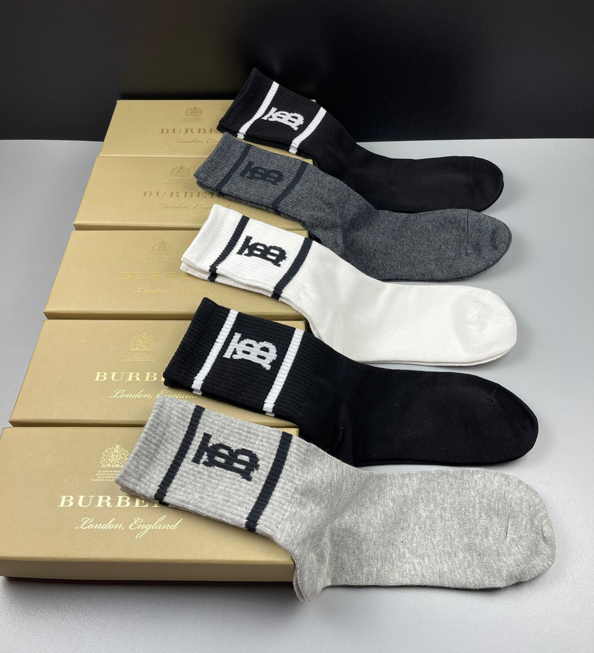 Burberry White Black Grey Broad Cuff B Crew Socks, image 5