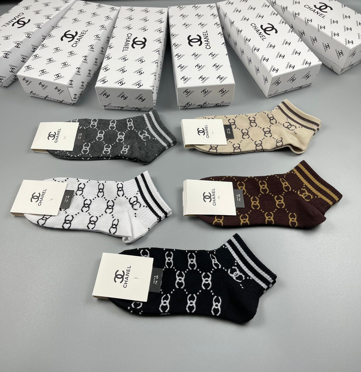 CHANEL Grid Pattern Short Socks, gallery image 3