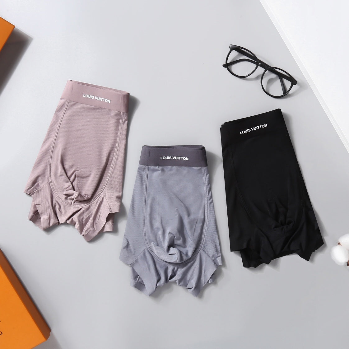 Louis Vuitton Muted Folded Plain Contrast Waist Boxer Briefs, image 2